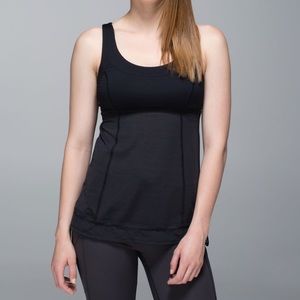 Lululemon Run: Ta Ta Topper